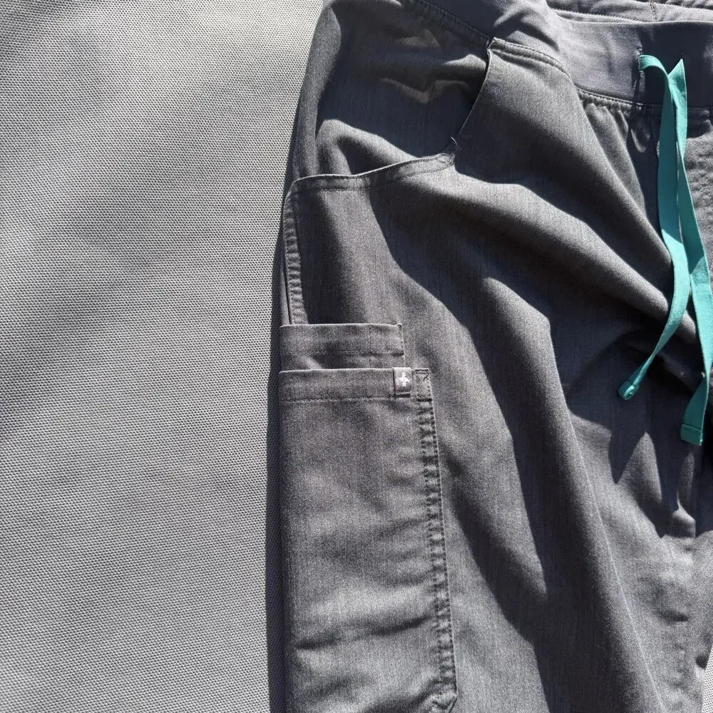 FIGS Graphite Grey Scrubs Lot Men M Casma 3-Pocket Tops Pants 7 Pc Set